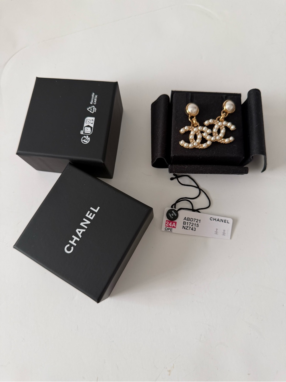 Chanel pearl earrings